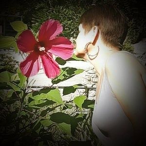 Meet your Posher, Yolanda